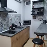 Ghina's * Nápoly