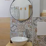 Ghina's Nápoly
