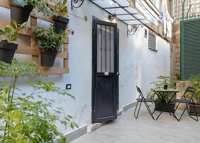 Ghina's Casa vacanze *